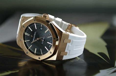 audemars piguet royal oak with rubber strap|Audemars Piguet hornback strap.